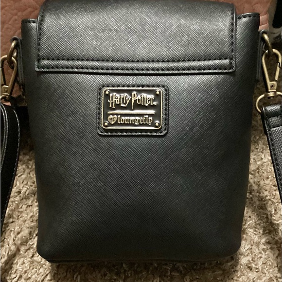 Rare Harry Potter Loungefly Morsmordre crossbody bag NWOT - Picture 4 of 6